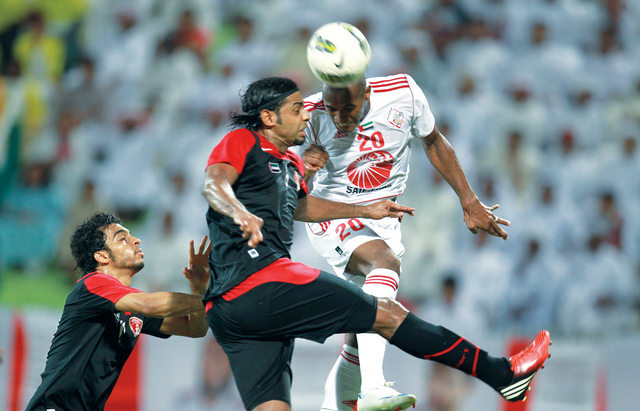 "الشارقة والإمارات هبطا إلى دوري الهواة ويخوض كل منهما المباراة الأولى اليوم من المصدر"