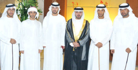 "العريس وشقيقه أحمد وعدد من الأقارب والأصدقاء"