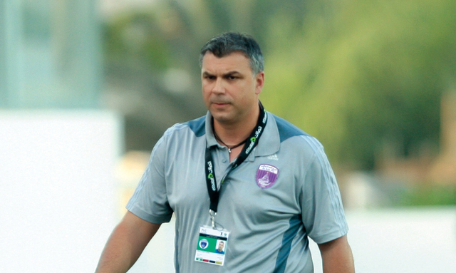 "كوزمين مدرب العين"