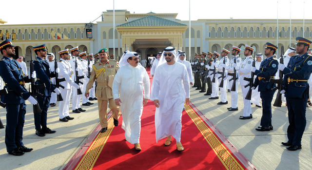 ".. ولدى مغادرته البلاد وفي وداعه حمدان بن زايد وام"