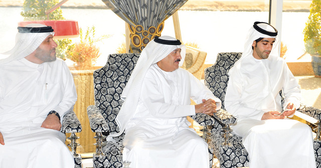 "هزاع بن طحنون ومحمد المعاودة ومحمد بن حمد المزروعي"