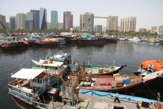 "نمو كبير في حركة السفن عبر خور دبي \tمن المصدر"