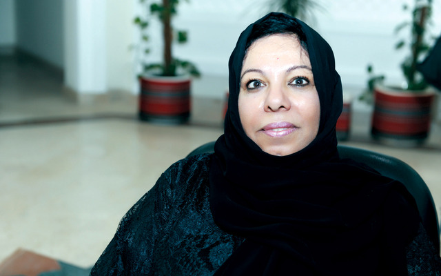 "د. أمينة هاشم: ندعو الحجاج لمراجعة أقرب مركز صحي لتدوين البيانات الصحية على بطاقاتهم"