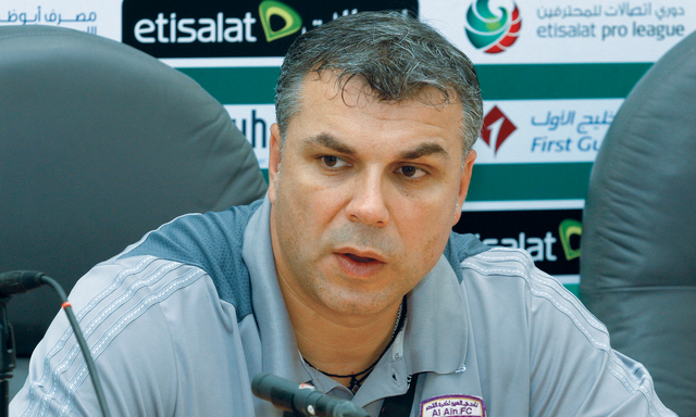 "كوزمين: اللاعب الأجنبي لا يزال في حاجة لوقت للتأقلم والتعود على الطقس"