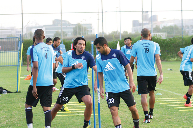 "جانب من تحضيرات النصر لمباراة الشباب (تصوير عاطف الغمري)"