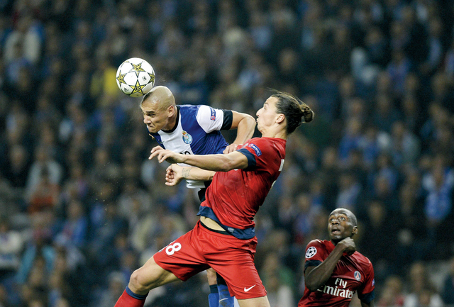 "ابراهيموفيتش فشل فى التسجيل فى مرمى بورتو بدورى الابطال ا ف ب"