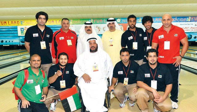 "صورة جماعية لمنتخب الإمارات \t من المصدر"