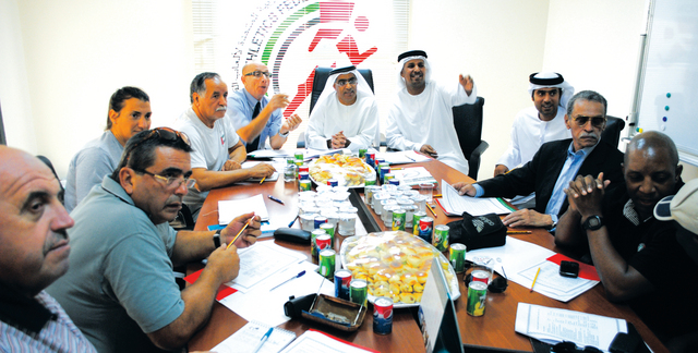"الكمالي يترأس اجتماع مدربي المنتخبات الوطنية \tمن المصدر"