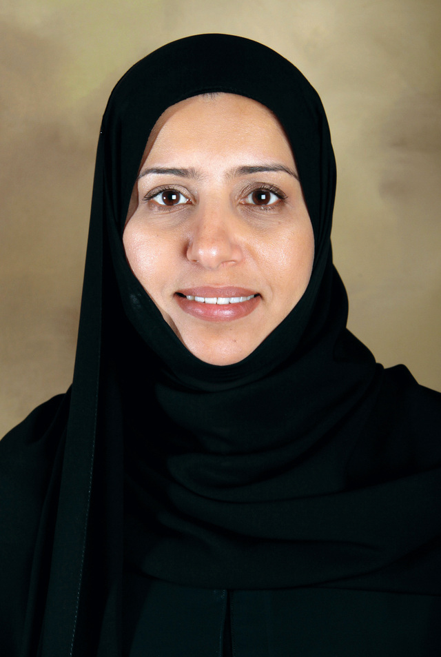 "نادية عبدالله كمالي"
