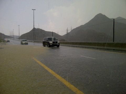 "طريق وادي الحلو"