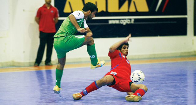 "من مباريات دوري الصالات\t\tمن المصدر"