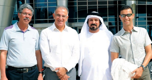 "بوعميم يتوسط الوفد المغربي \t\t من المصدر"