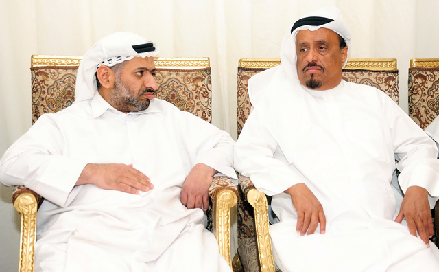 ".. وخلال أداء واجب العزاء\t\t\t\t\t من المصدر"