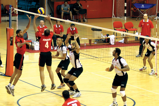 "من لقاء منتخبنا وديا مع نظيره الأردني\tتصوير - موهان"