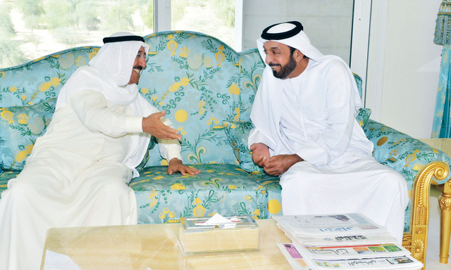 "خليفة وصباح الأحمد الصباح خلال اللقاء \tوام"