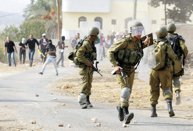 "مواجهات فلسطينية مع قوات الاحتلال توازي المواجهات الدبلوماسية \t ا.ب"