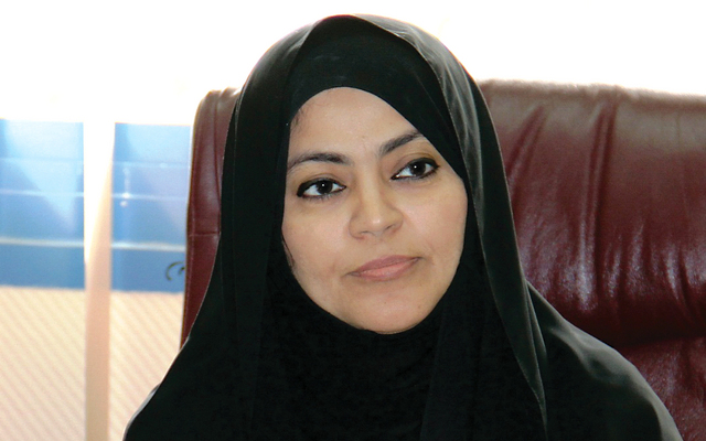 "سمية حارب"