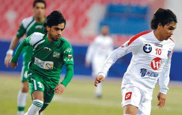 "البرازيلي روجيرو مهاجم الكويت أزعج كثيراً مدافعي العربي \tمن المصدر"