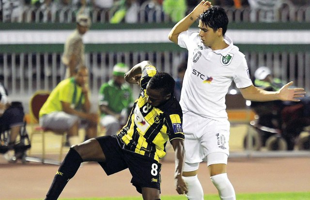 "جانب من لقاء الديربي الآسيوي بين الأهلي والاتحاد في نصف النهائي\t ا ف ب"