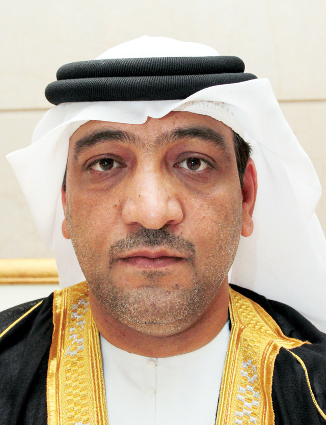 "عبدالعزيز جاسم"