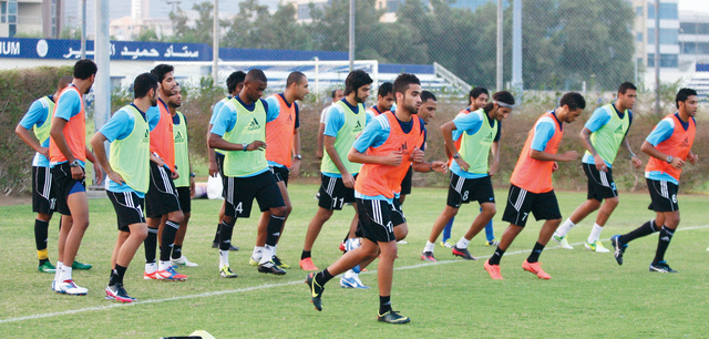 "العميد يستعد ل\\\"النصر\\\" في الشامخة \tتصوير -  عاطف الغمري"