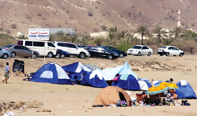 "طبيعة الفجيرة الساحرة عامل جذب للزوار\t\tتصوير - محمد منور"