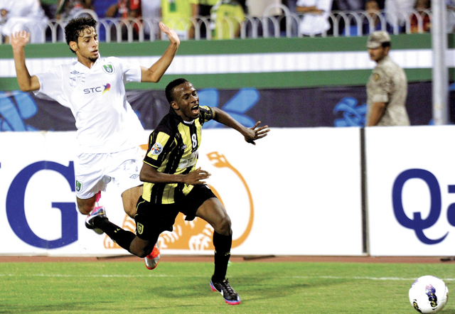"الأهلي عبر للنهائي الآسيوي على حساب مواطنه الاتحاد\t «ا ف ب»"