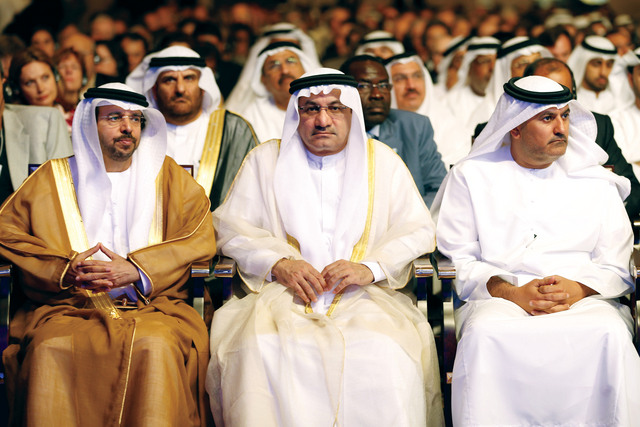 "سعيد الطاير وحميد القطامي وهادف الظاهري"