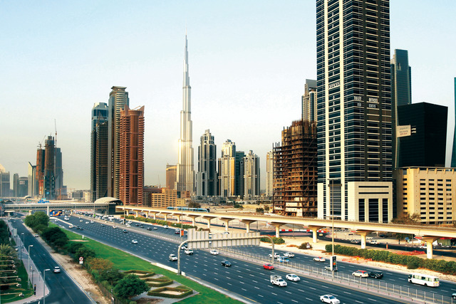 "الإمارات قطعت أشواطاً طويلة في تطوير البنى التحتية \t أرشيفية"
