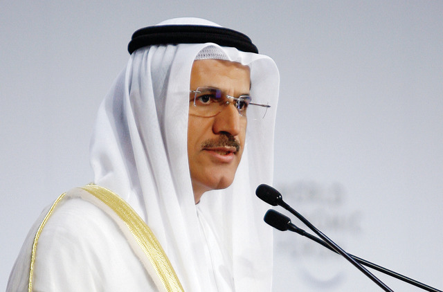 "وزير الاقتصاد سلطان المنصوري"