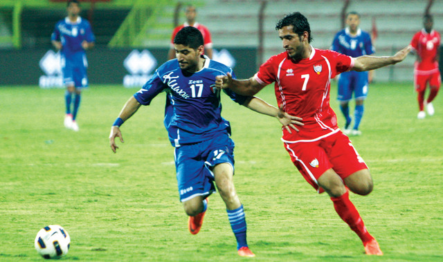 "من لقاء المنتخب الاماراتي الودي مع الكويتي على ملعب الاهلي تصوير يونس يونس"