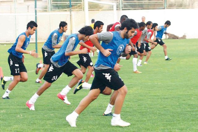 "مدرب فارس الغربية: عملت على إخراج اللاعبين من حالةالإحباط بعد الخسارة من كلباء"