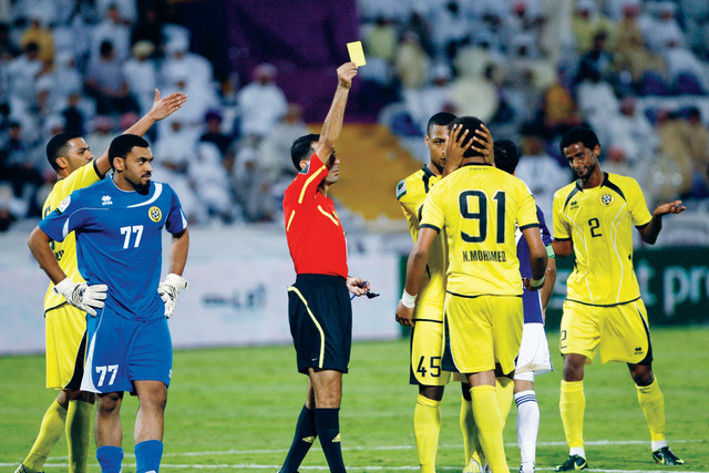 "اتحاد كلباء ينهار بعد الهدفين المتتاليين قبل نهاية الشوط الأول"