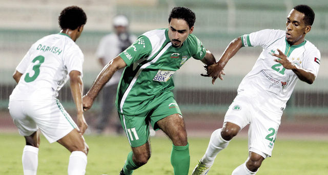 "من لقاء العربي والشباب الإماراتي \tالبيان"