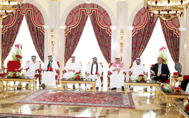 "محمد بن راشد وحمدان بن محمد وسيف ومنصور بن زايد وحمدان بن مبارك ووليد الابراهيم\t\tتصوير: محمد هشام"