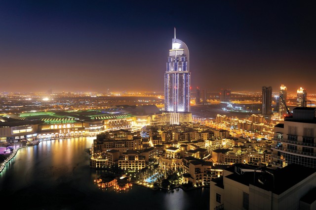 "الإمارات الوجهة الأكثر جذباً للاستثمار والسياحة \tالبيان"