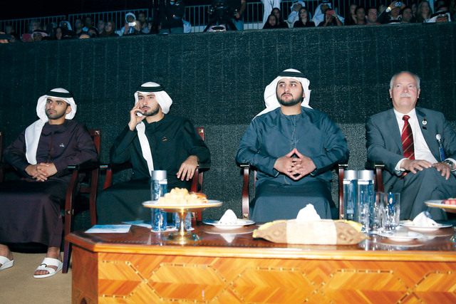"مكتوم وماجد ومنصور بن محمد بن راشد يتابعون فقرات افتتاح المونديال مع رئيس الاتحاد الدولي"