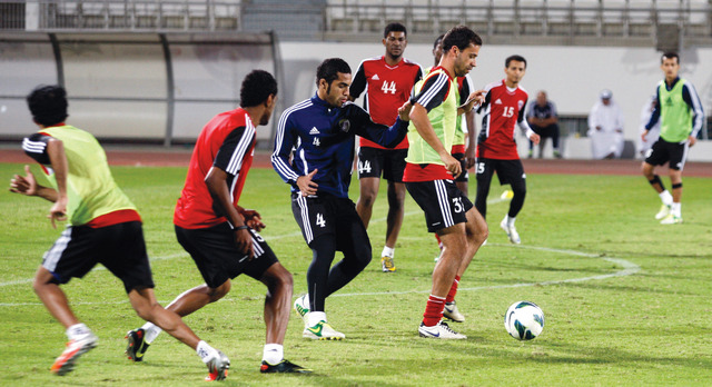 "جانب من مران العين استعداداً لبني ياس \tمن المصدر"