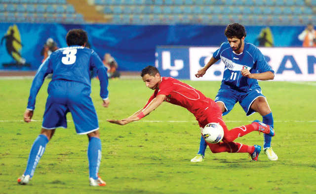"الأزرق تخطى فلسطين"