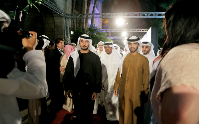 "ماجد ومنصور بن محمد يرافقهما عبد الحميد جمعة ومسعود أمر الله في حفل الافتتاح"