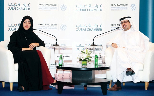 "ريم الهاشمي وحمد بوعميم خلال اللقاء \t من المصدر"