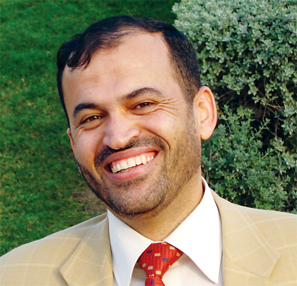 "زكريا العتال"
