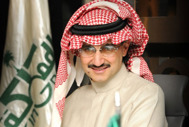 الوليد بن طلال يشترى قصراً طائراً بـ 489 مليون دولار