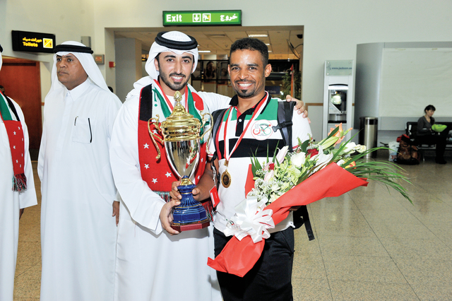 "الشعفار وشامبيه يحملان كأس طواف الخليج الذهبية"