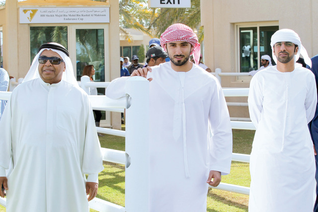 "ماجد بن محمد خلال حضوره السباق"