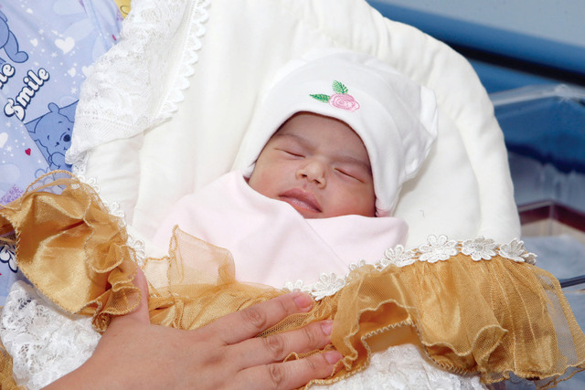 "فاطمة العامري"