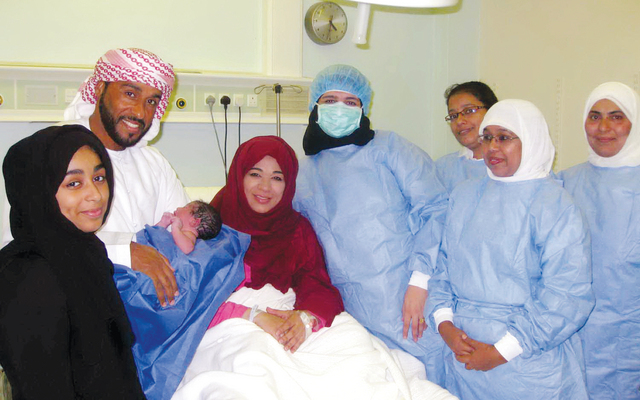 "الممرضة المواطنة ومولودها ووالده فهد والطاقم الطبي"