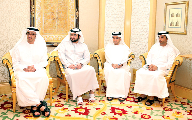 "عدد من أعضاء الوفد المصري المرافق"