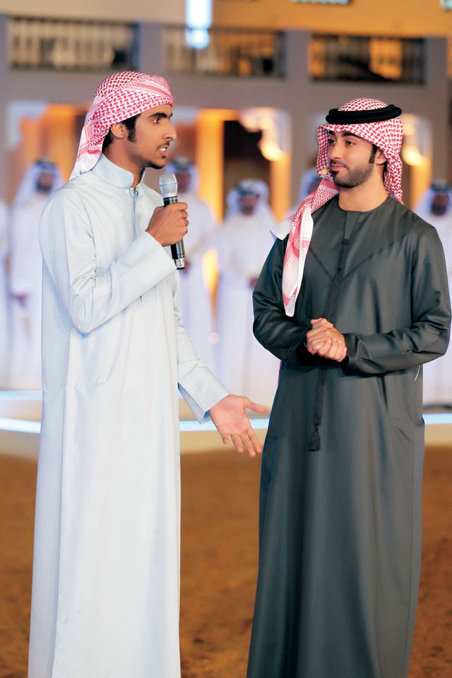 "الأحبابي متحدثاً بعد تأهله إلى مقدم البرنامج أحمد عبدالله تصوير: عبدالله الحبسي"