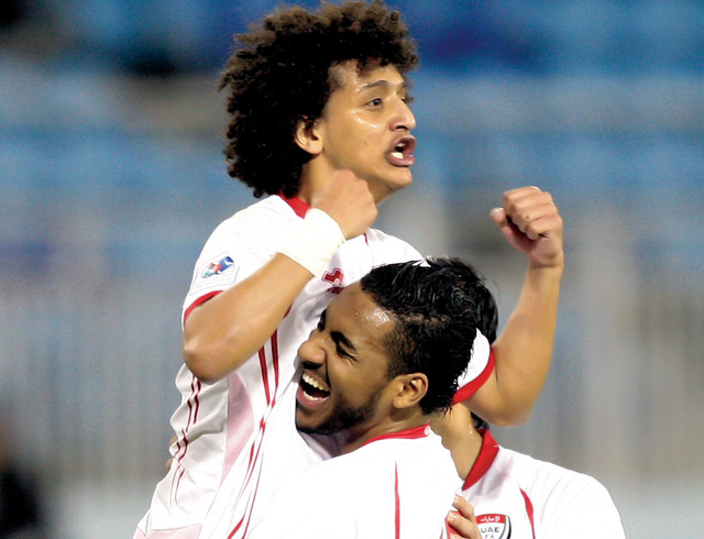 "فرحة لاعبي المنتخب بإبداعات عمر عبد الرحمن"